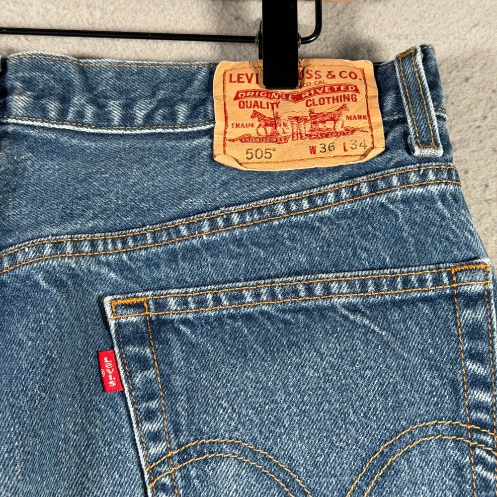 Vintage Levis 505 Regular Fit Mens Blue Straight Leg Denim Jeans‎ W36 L34 Y2K